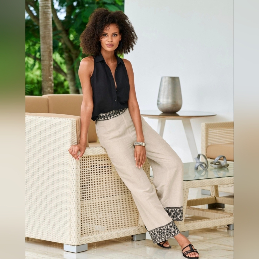 Boston Proper Malibu embroidered linen pull-on crop pants in women’s size Medium